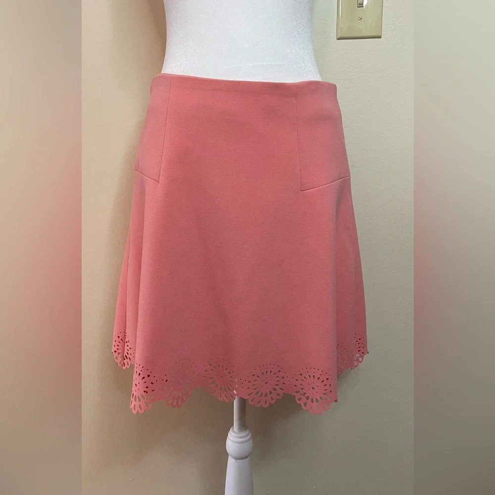 LOFT Ann Taylor Pink Scalloped Lasercut Skirt Ponte Knit Women's Size 4